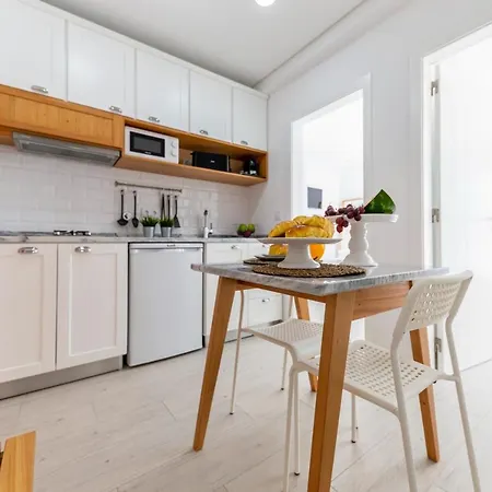 게스트하우스 Farol 3*